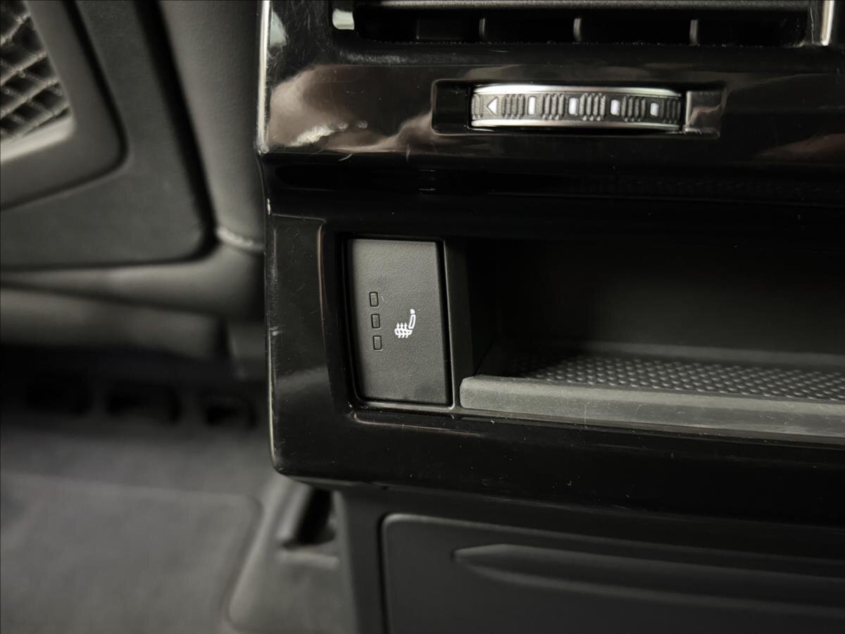 Volkswagen Touareg SUV 3,0 l 210 kw