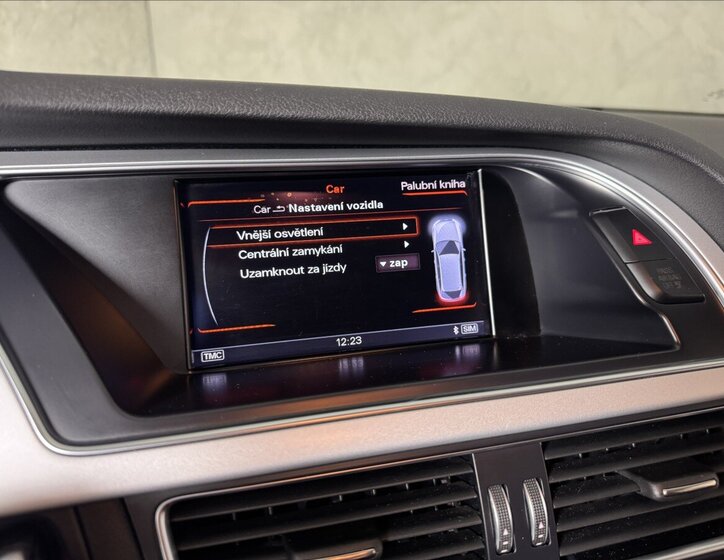 Audi A4 Kombi 2,0 l 110 kw