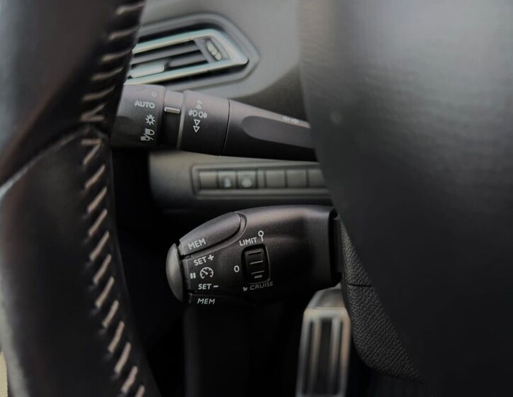 Peugeot 308 Kombi 1,2 l 96 kw