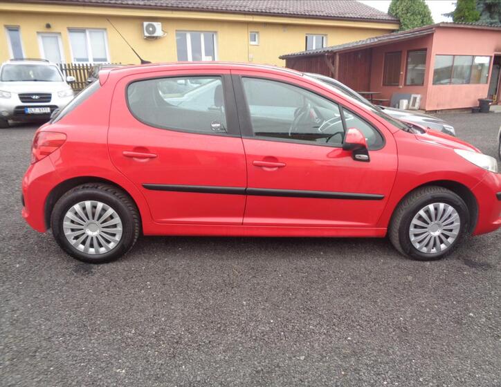 Peugeot 207 6