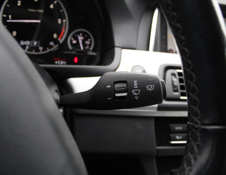 BMW Řada 5 Kombi 2,0 l 140 kw