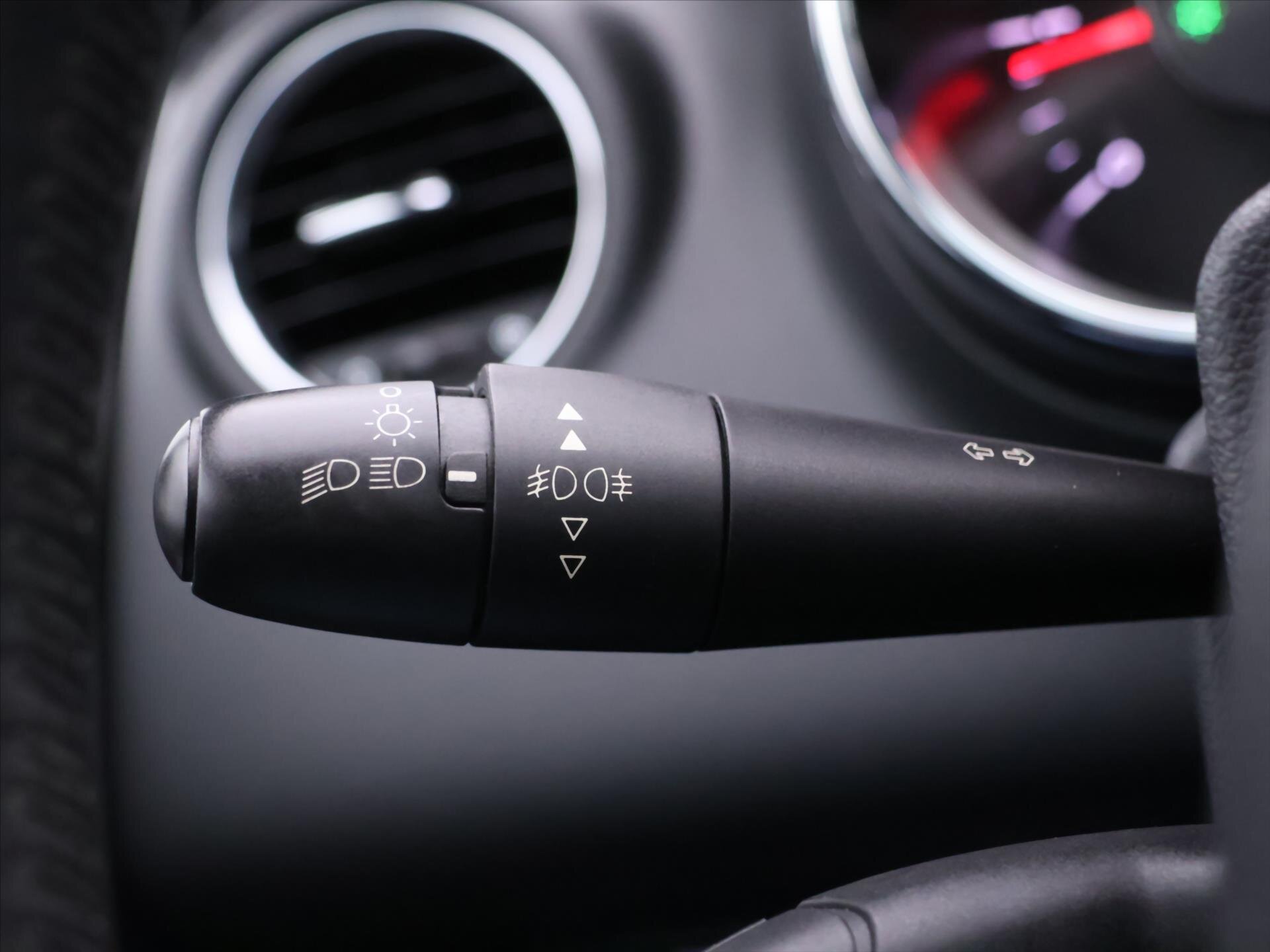 Peugeot 5008 MPV 1,6 l 88 kw