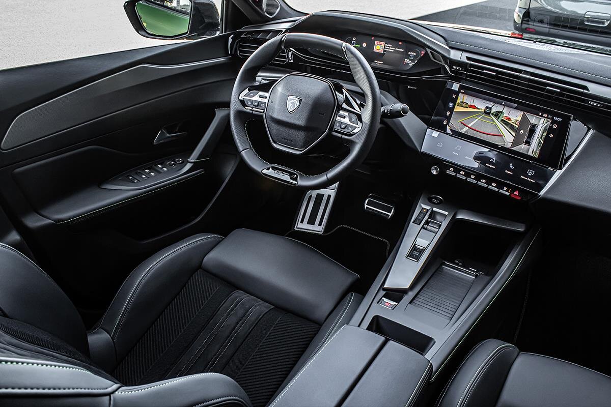 Peugeot 408 Liftback 1,6 l 132 kw