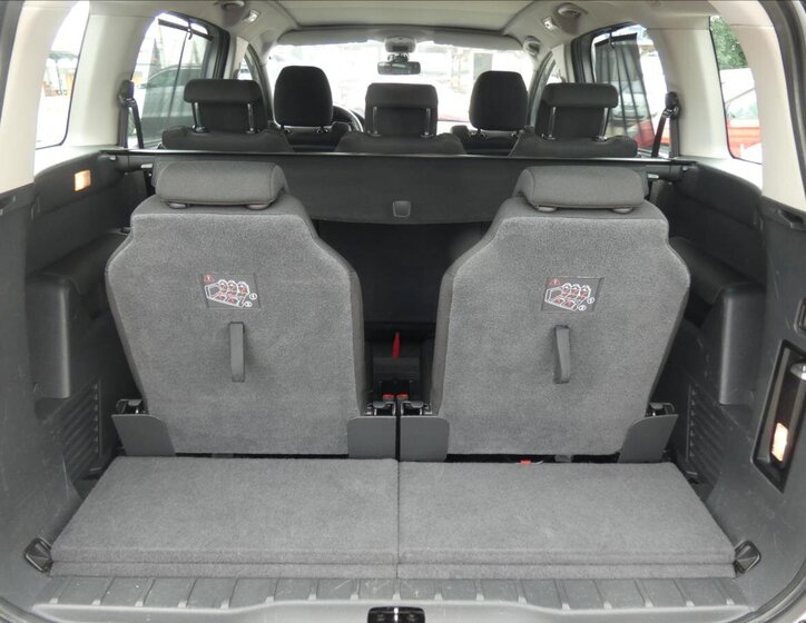 Peugeot 5008 MPV 1,6 l 115 kw