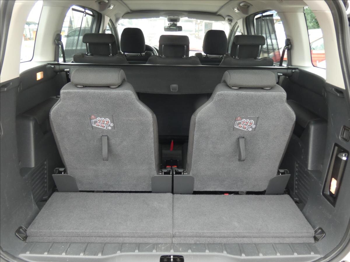 Peugeot 5008 MPV 1,6 l 115 kw