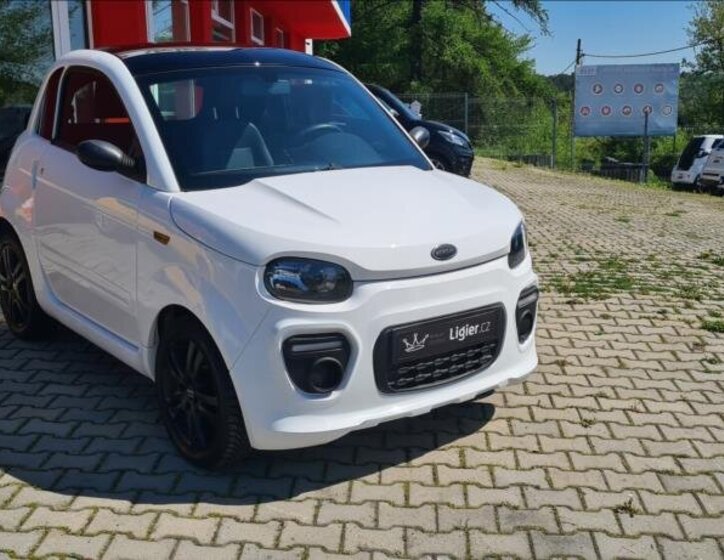 Microcar DUE Hatchback 498,0 6 kw