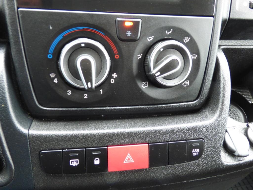 Peugeot Boxer Ostatní 2,2 l 121 kw