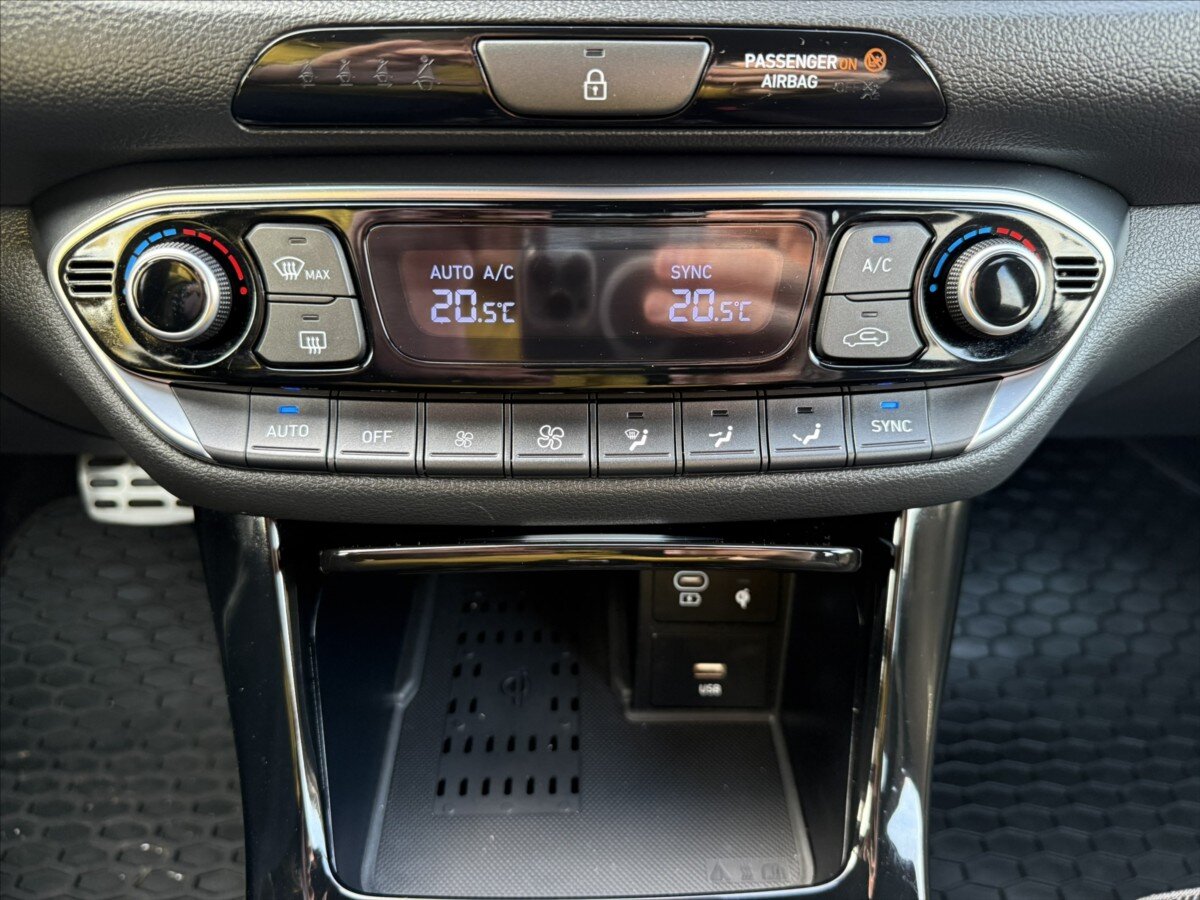 Hyundai i30 Kombi 1,5 l 103 kw