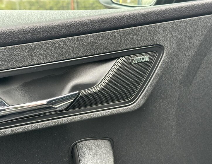 Škoda Karoq SUV / Terénní 2,0 l 140 kw