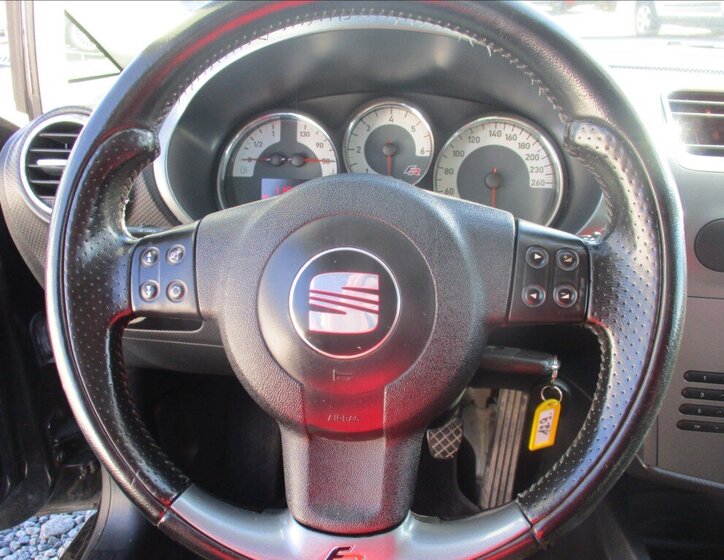 Seat Leon Hatchback 2,0 l 125 kw