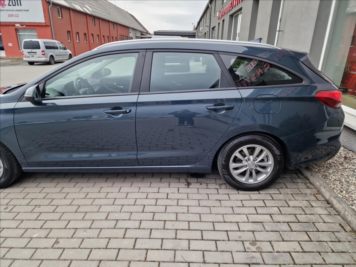 Hyundai i30 Kombi 1,6 l 85 kw