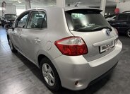 Toyota Auris Hatchback 1,8 l 73 kw