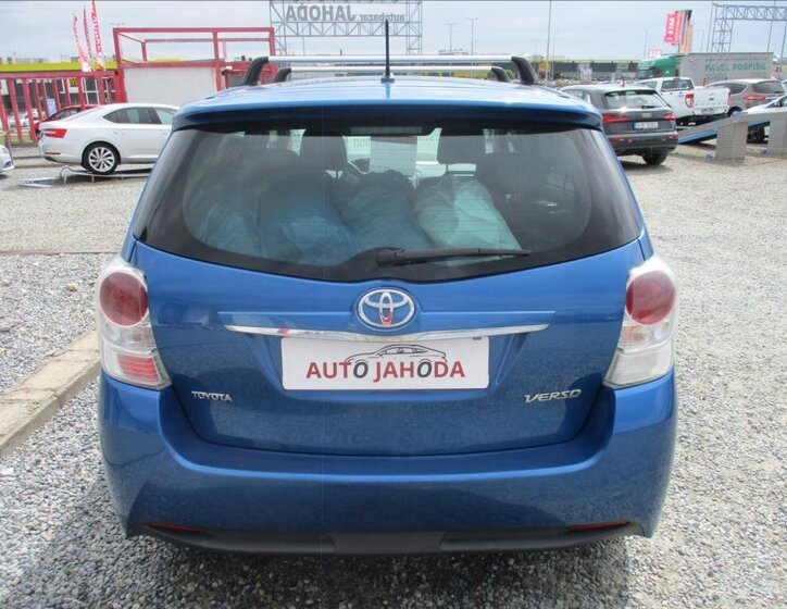 Toyota Verso Kombi 1,6 l 82 kw