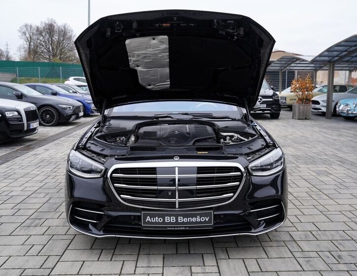 Mercedes-Benz Třídy S Sedan / Limuzína 3,0 l 320 kw