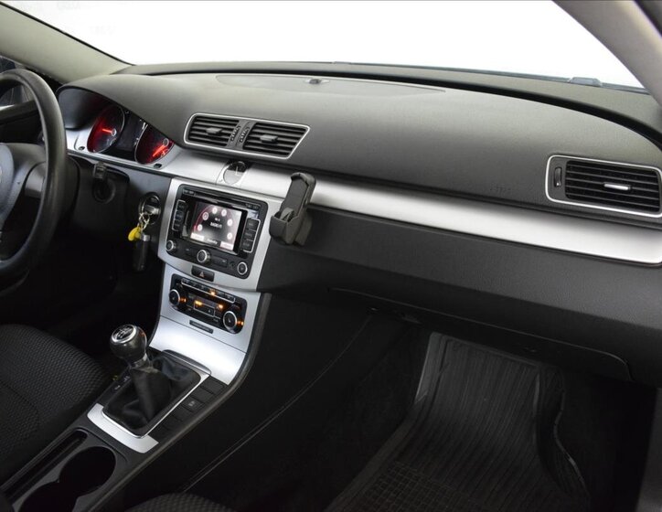 Volkswagen Passat Kombi 2,0 l 103 kw