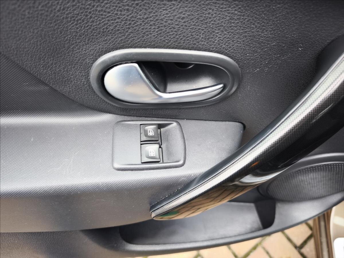 Dacia Logan Kombi 1,1 l 54 kw