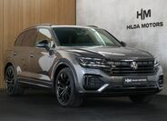 Volkswagen Touareg 1