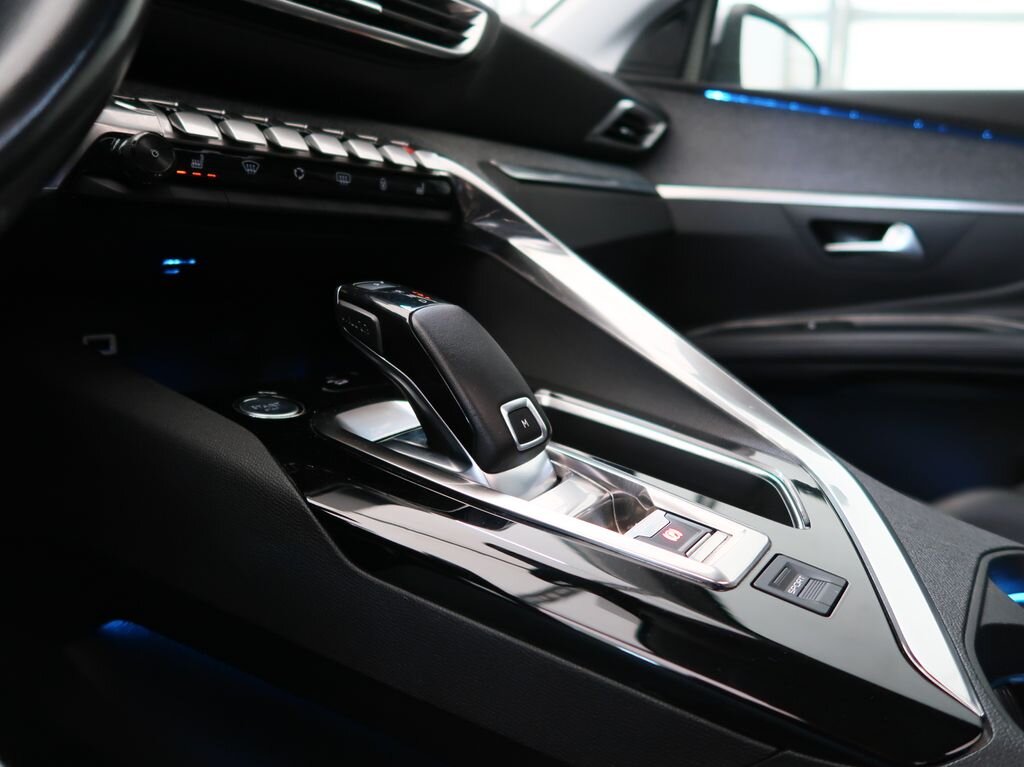 Peugeot 5008 SUV / Terénní 1,2 l 96 kw