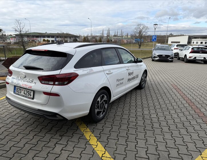 Hyundai i30 Kombi 1,6 l 110 kw