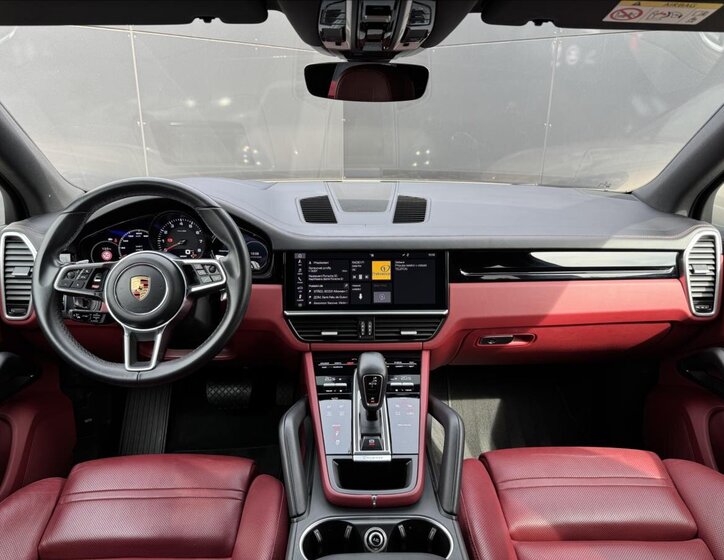 Porsche Cayenne SUV / Terénní 3,0 l 250 kw