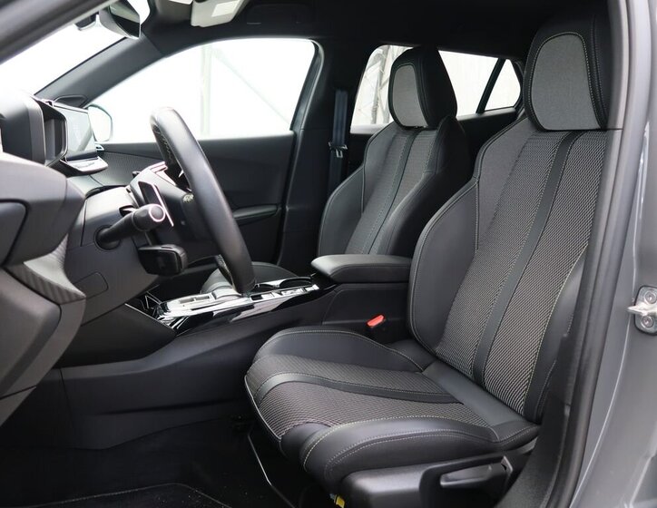 Peugeot 2008 SUV / Terénní 1,2 l 96 kw