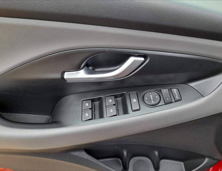 Hyundai i30 Hatchback 1,5 l 118 kw