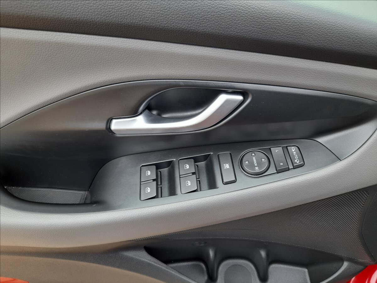 Hyundai i30 Hatchback 1,5 l 118 kw