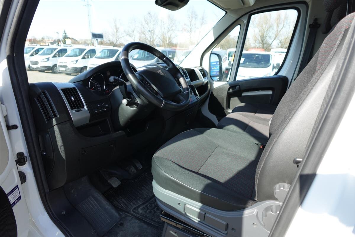 Peugeot Boxer Ostatní 2,2 l 121 kw