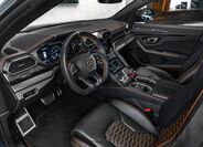 Lamborghini Urus 14