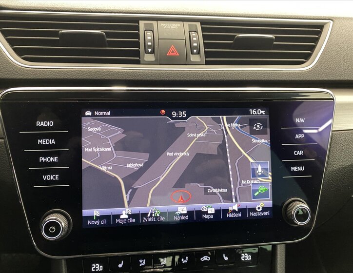 Škoda Superb Liftback 2,0 l 140 kw