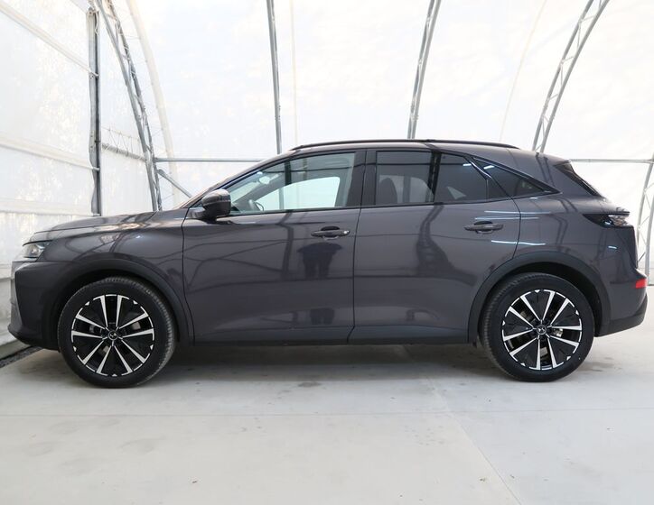 DS Automobiles DS7 Crossback 9