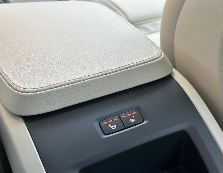 Volvo XC90 SUV 2,0 l 173 kw