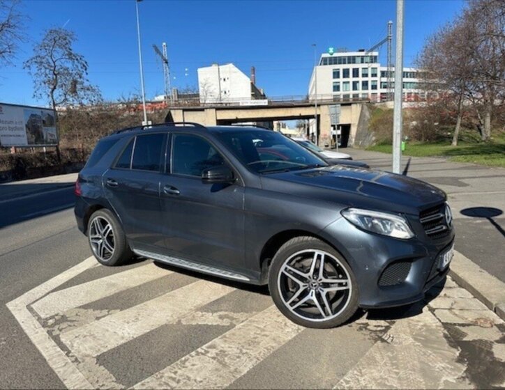 Mercedes-Benz GLE SUV / Terénní 3,0 l 190 kw