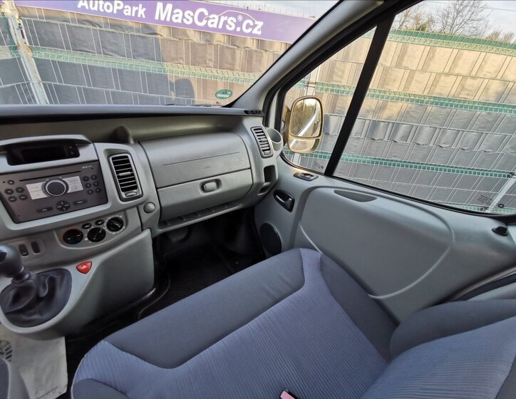 Opel Vivaro Kombi 2,0 l 84 kw