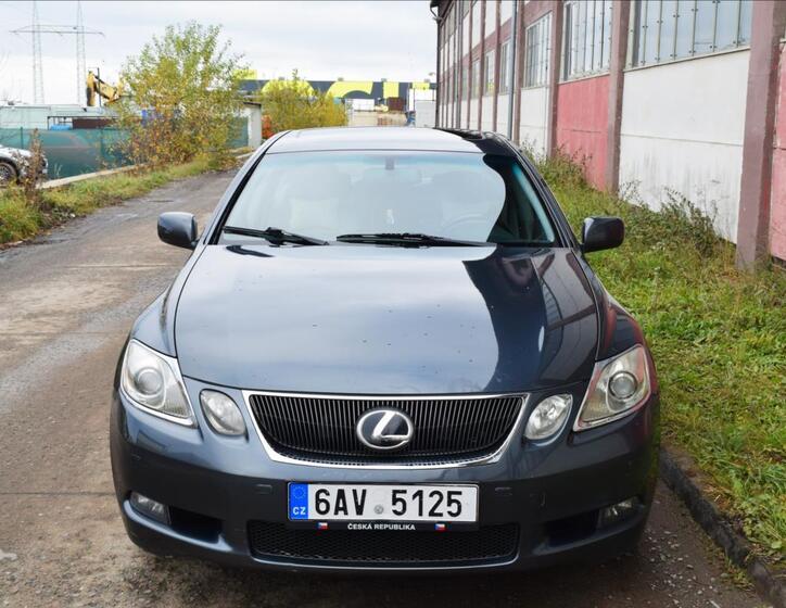 Lexus GS 450h 9
