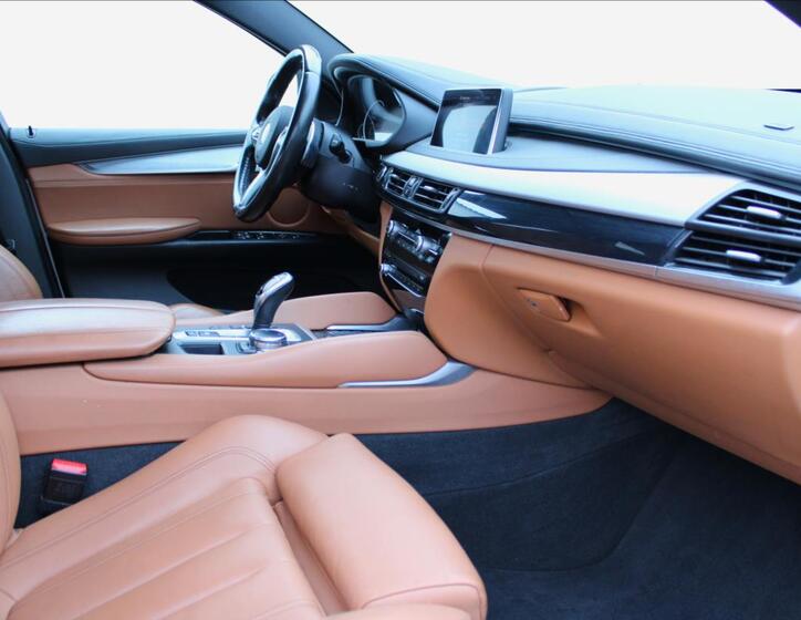 BMW X6 31