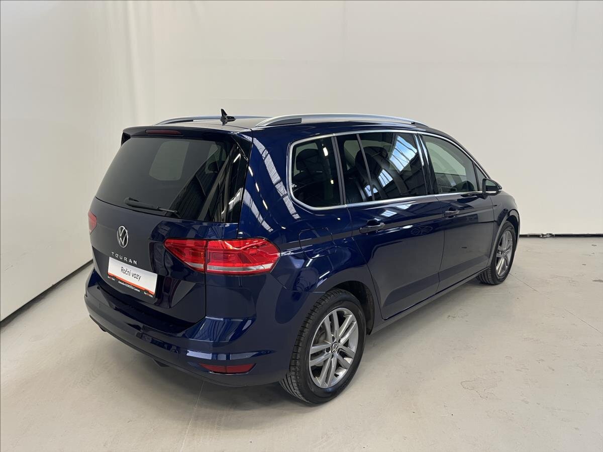 Volkswagen Touran VAN-Minibus 1,5 l 110 kw