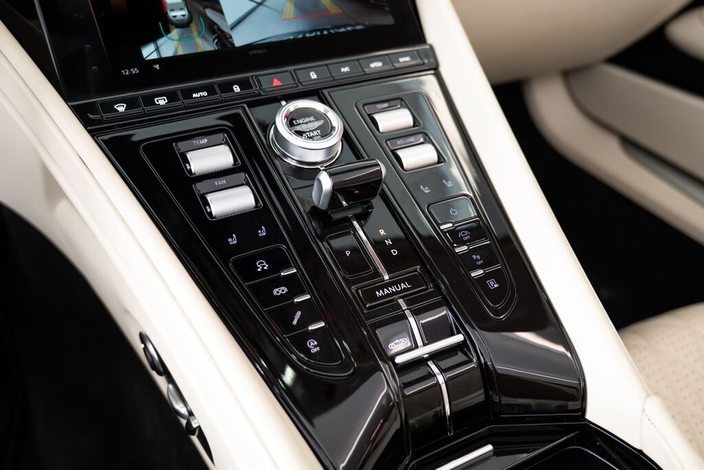 Aston Martin Ostatní Kabriolet 4,0 l 500 kw