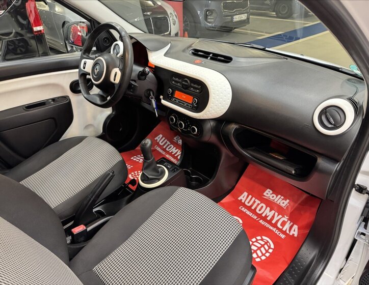 Renault Twingo Hatchback 999,0 52 kw