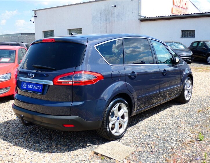 Ford S-MAX 4