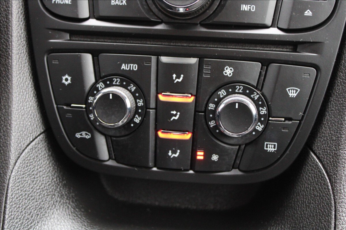 Opel Meriva MPV 1,4 l 74 kw