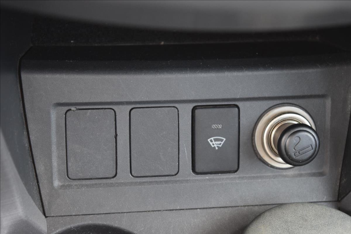 Toyota RAV4 SUV / Terénní 2,2 l 100 kw