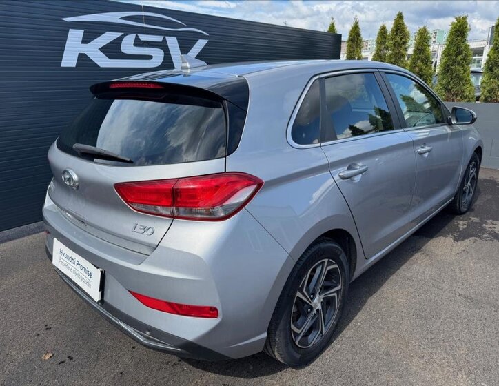 Hyundai i30 Hatchback 998,0 88 kw