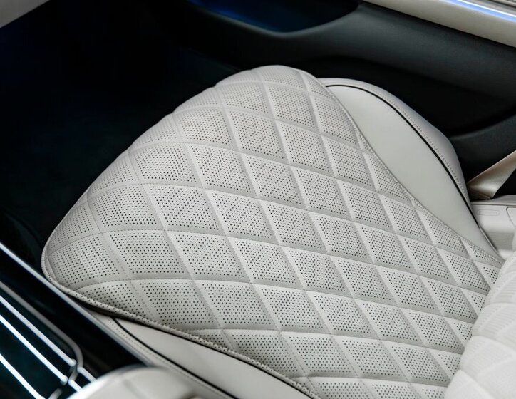 Mercedes-Benz Třídy S Sedan 4,0 l 370 kw