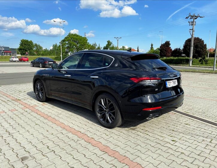 Maserati Levante SUV / Terénní 3,0 l 257 kw