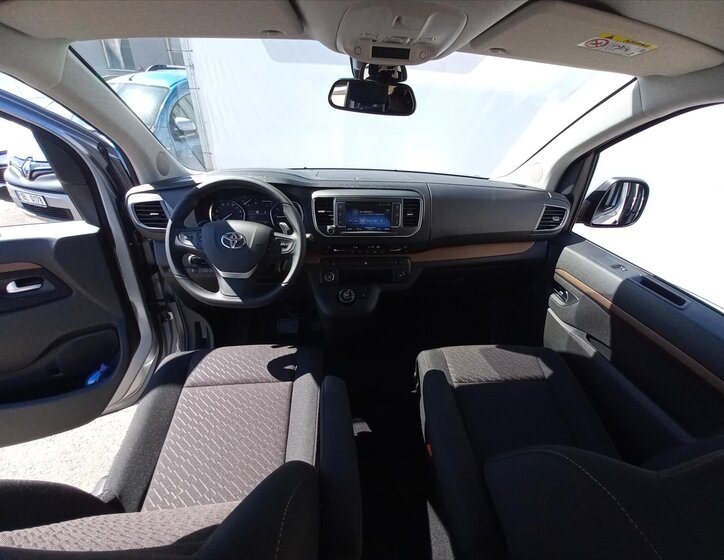 Toyota ProAce Verso 13