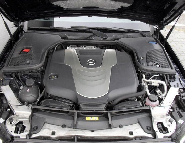 Mercedes-Benz Třídy E Kombi 3,0 l 190 kw