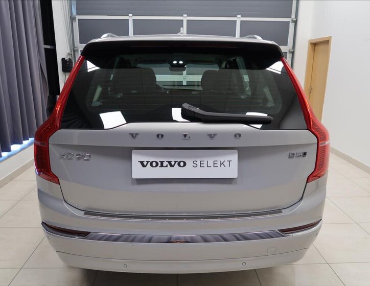 Volvo XC90 5