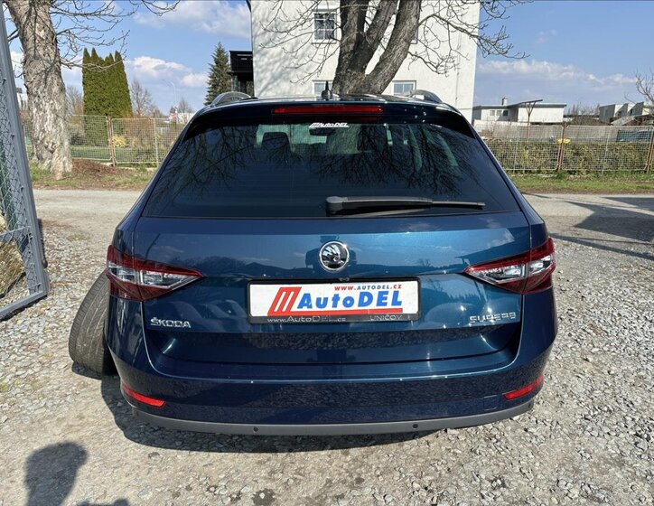 Škoda Superb Kombi 2,0 l 110 kw