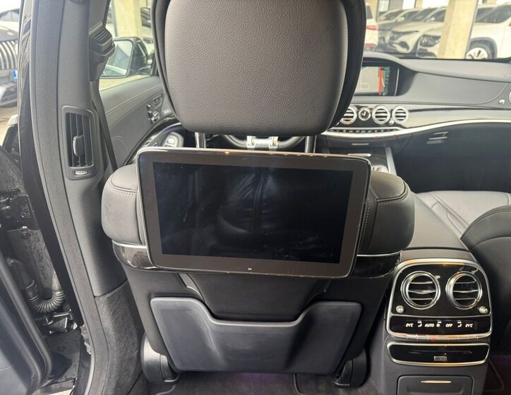 Mercedes-Benz Třídy S Sedan 4,0 l 345 kw